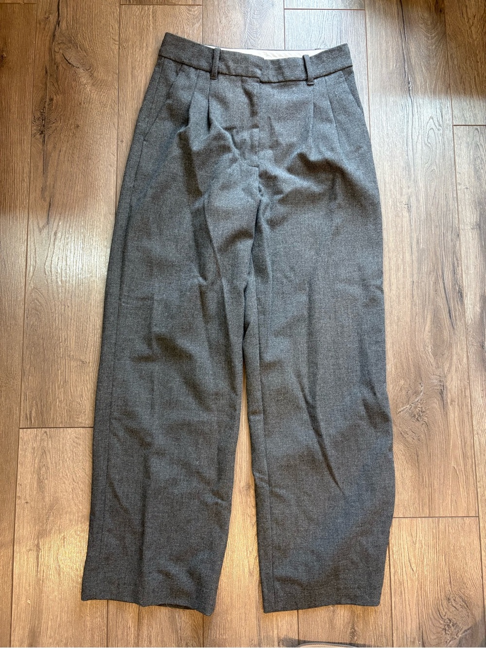 Wilfred Wool Effortless Pants - Charcoal Gray
